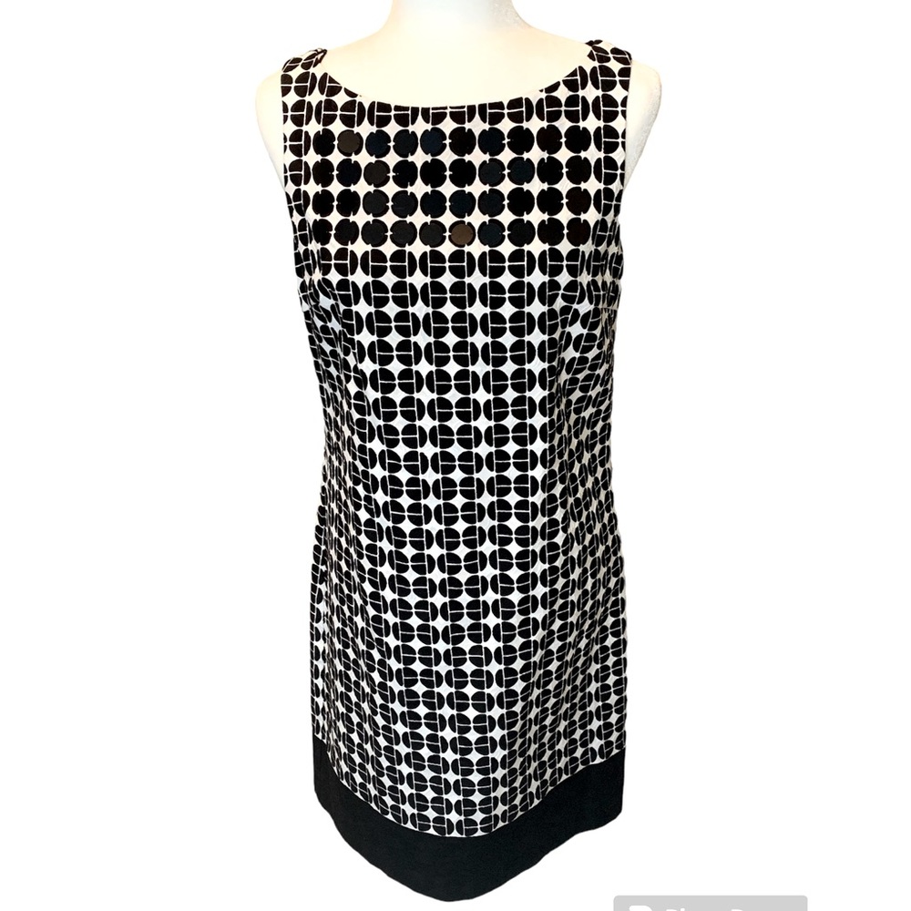 MUSE Black and White Sleeveless Sheath Dress Size 8 *NEW*